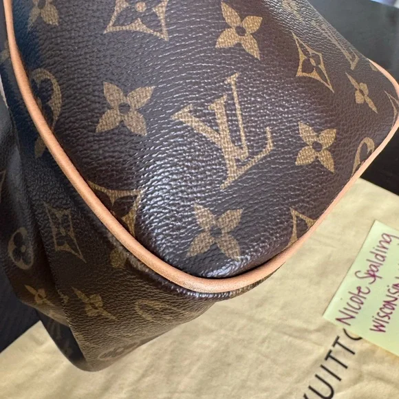 Louis Vuitton Tivoli PM - Picture 12 of 16